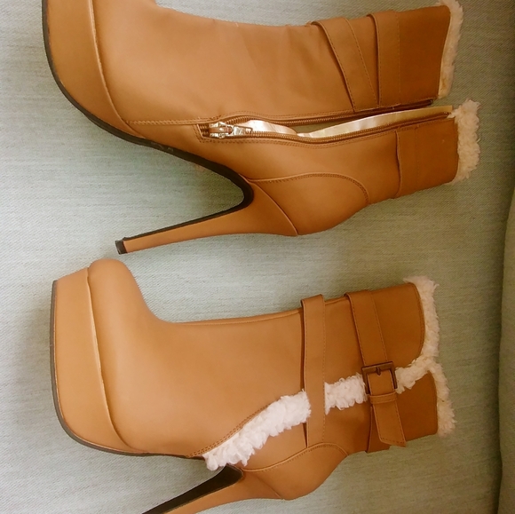 JustFab Boots with the Fur! Brand New, Never Worn! Size 8 - Picture 15 of 15